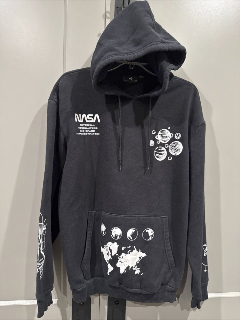 HyperSpace Size Large NASA Explore the Universe Black Graphic Hoodie